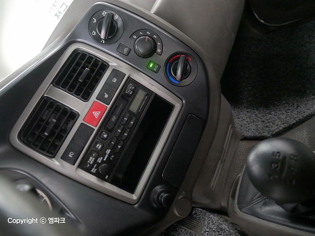 Hyundai Porter II Long Wheelbase Super Cab Long Wheelbase Plus Pack 8