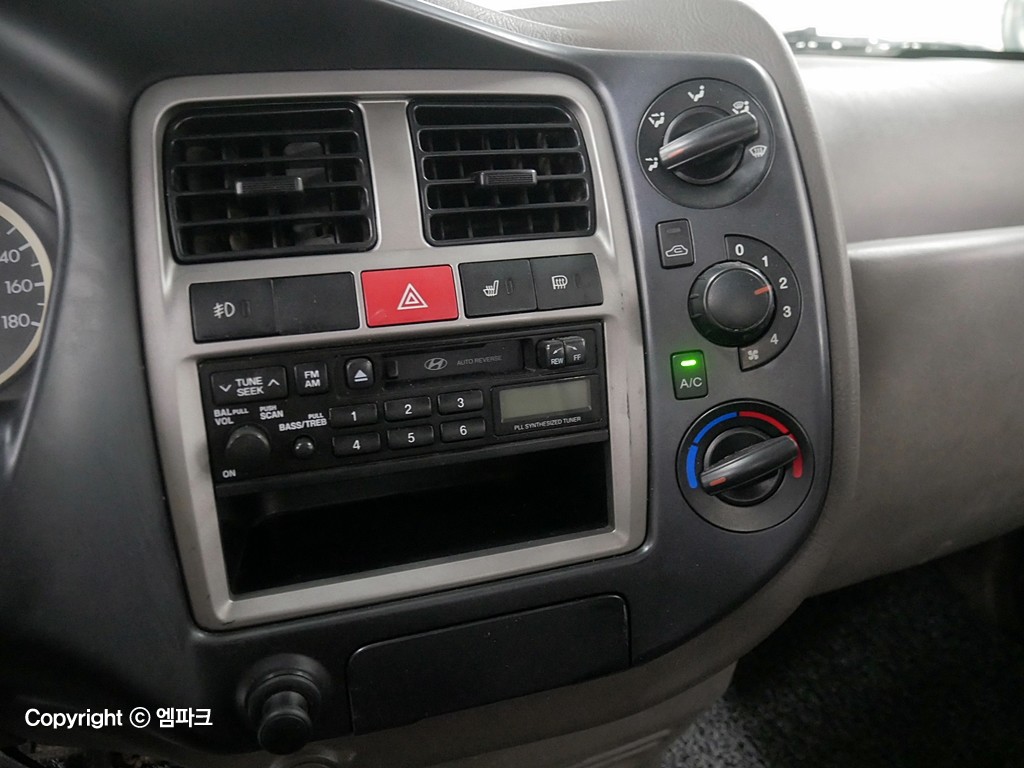 Hyundai Porter II Long Wheelbase Super Cab Long Wheelbase Plus Pack 10