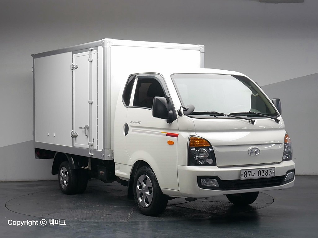 Hyundai Porter II Super Cab Fixed Floor Long Wheelbase Super Cab 5