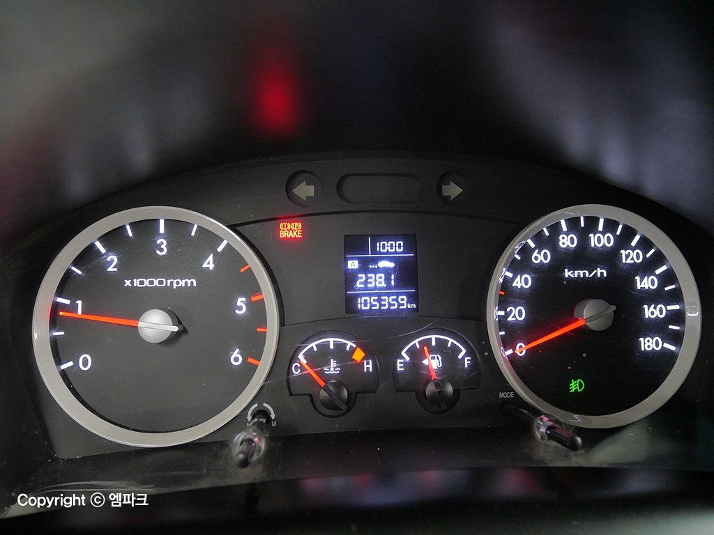 Hyundai Porter II Super Cab Fixed Floor Long Wheelbase Super Cab 7