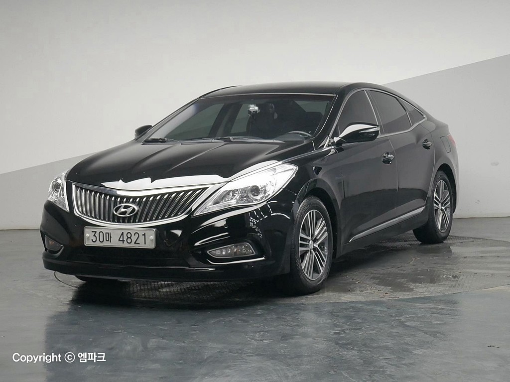 Hyundai Grandeur HG 240 Modern 2