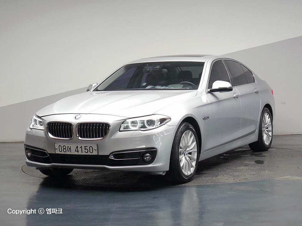 BMW 5 Series 528i Luxury Line Plus