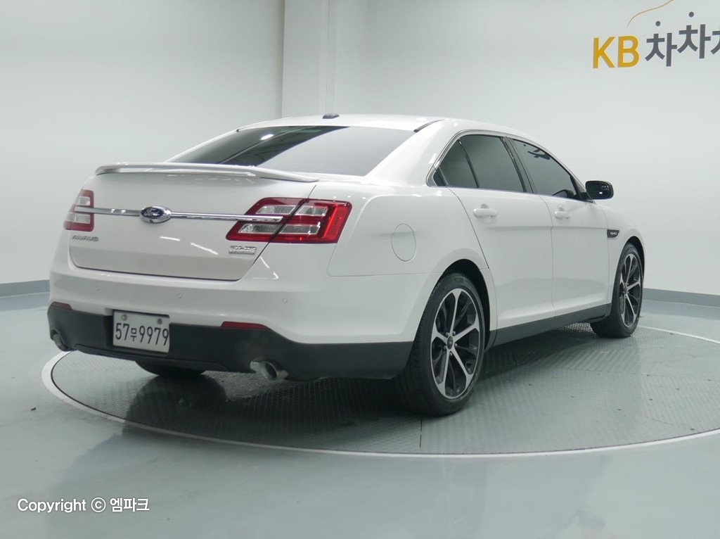 FORD Taurus (6th Generation) 3.5 Ecoboost