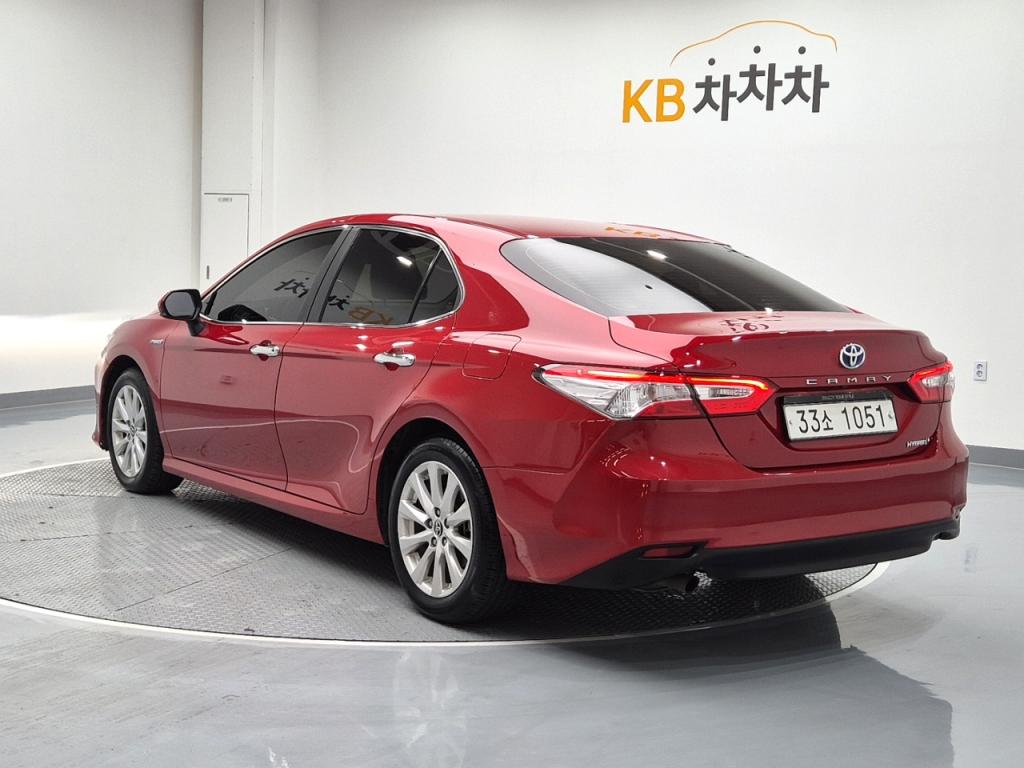 TOYOTA Camry (10th Generation) 2.5 Hybrid