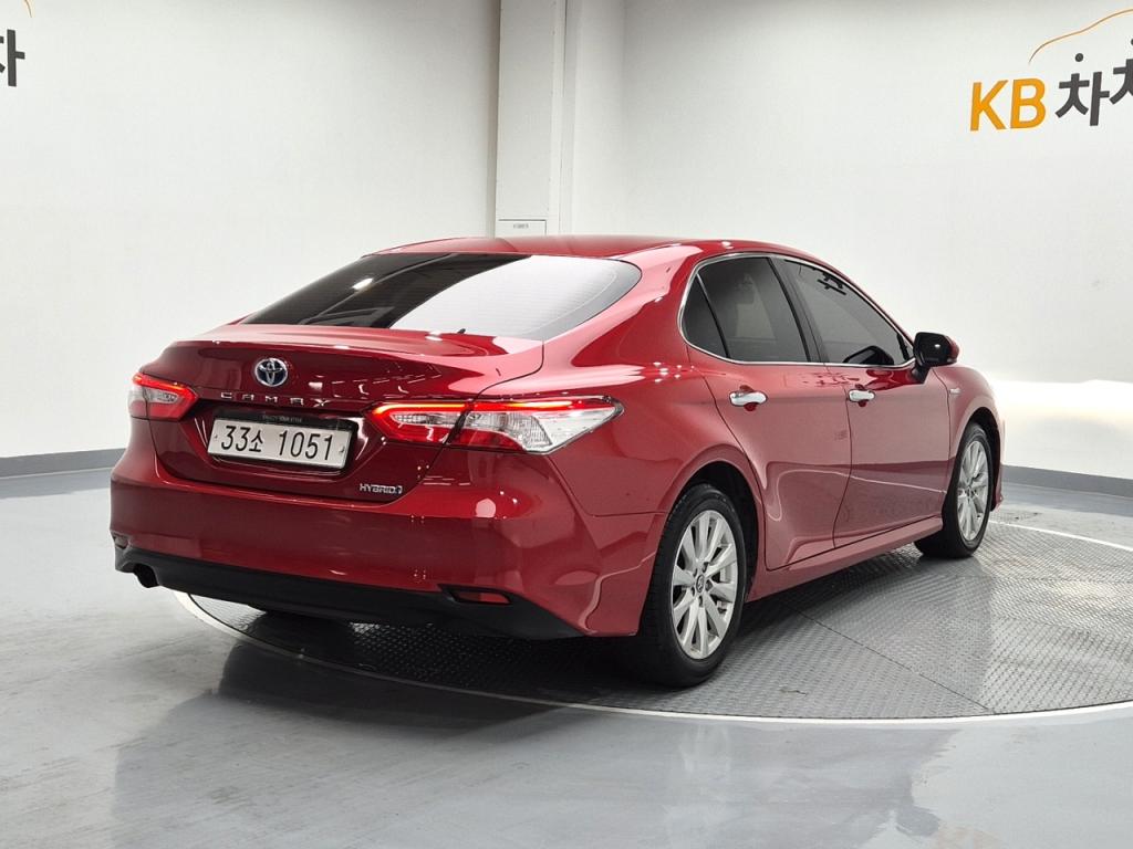 TOYOTA Camry (10th Generation) 2.5 Hybrid