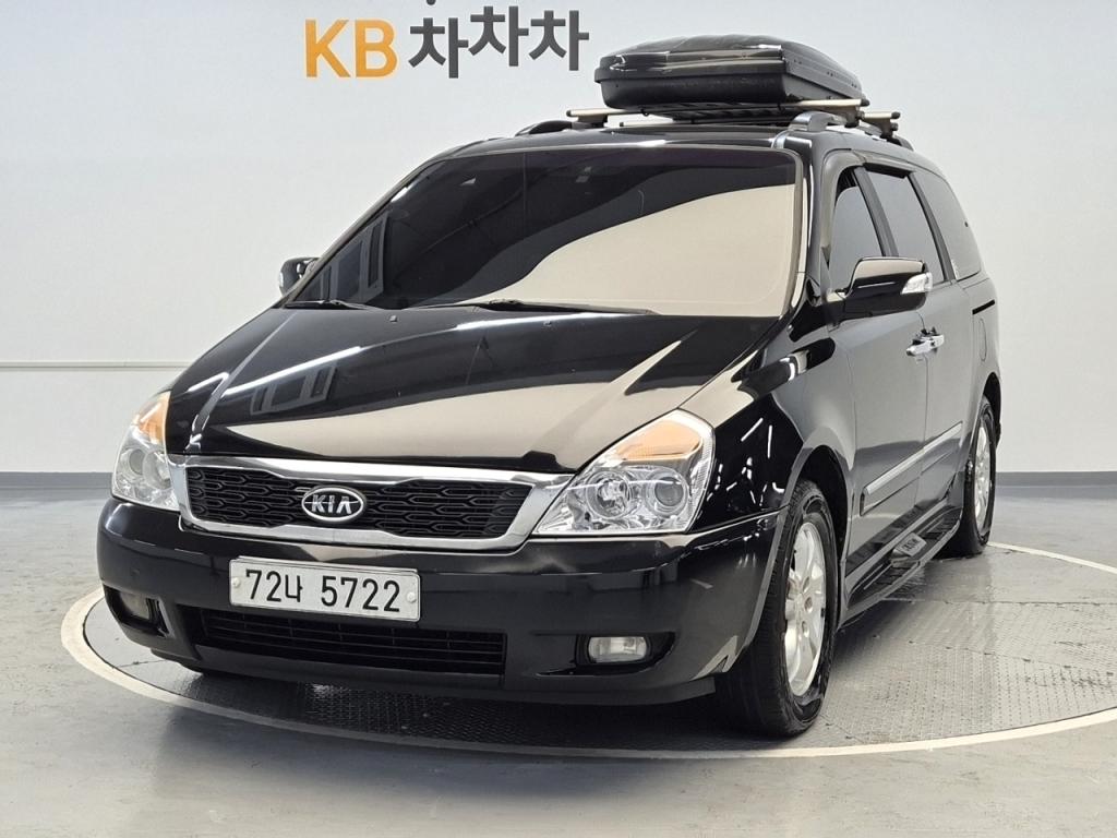 Kia Carnival R R2.2 E-VGT GLX Top Model 2