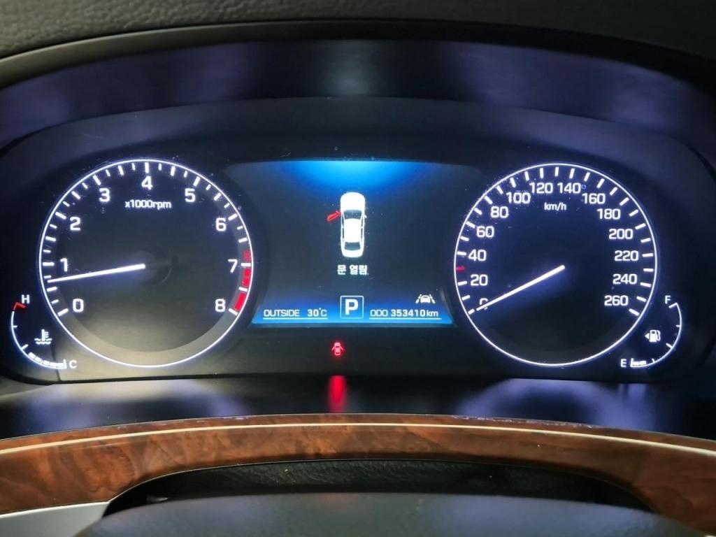 Hyundai Equus New Exclusive V6 3.8 GDi 7