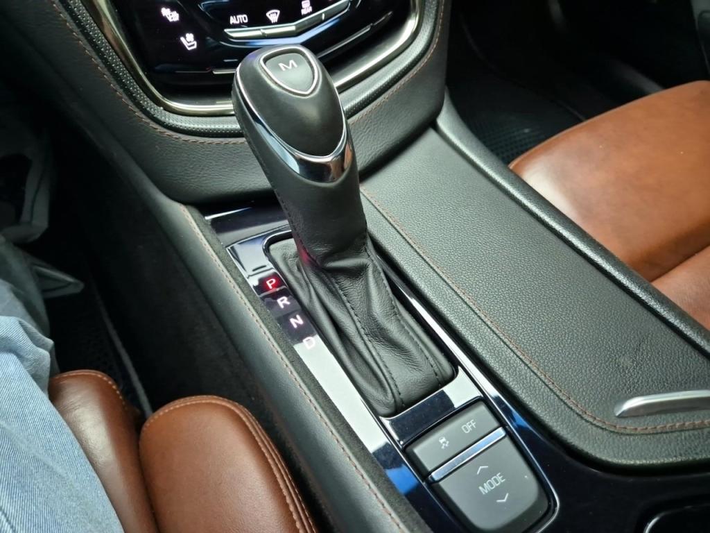 Cadillac CTS Premium 2.0 AWD 9