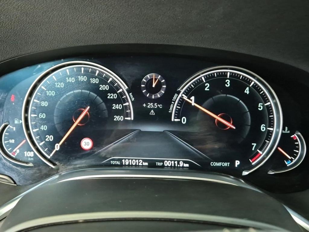 BMW 7 Series M Sport Pack 740Li xDrive 7