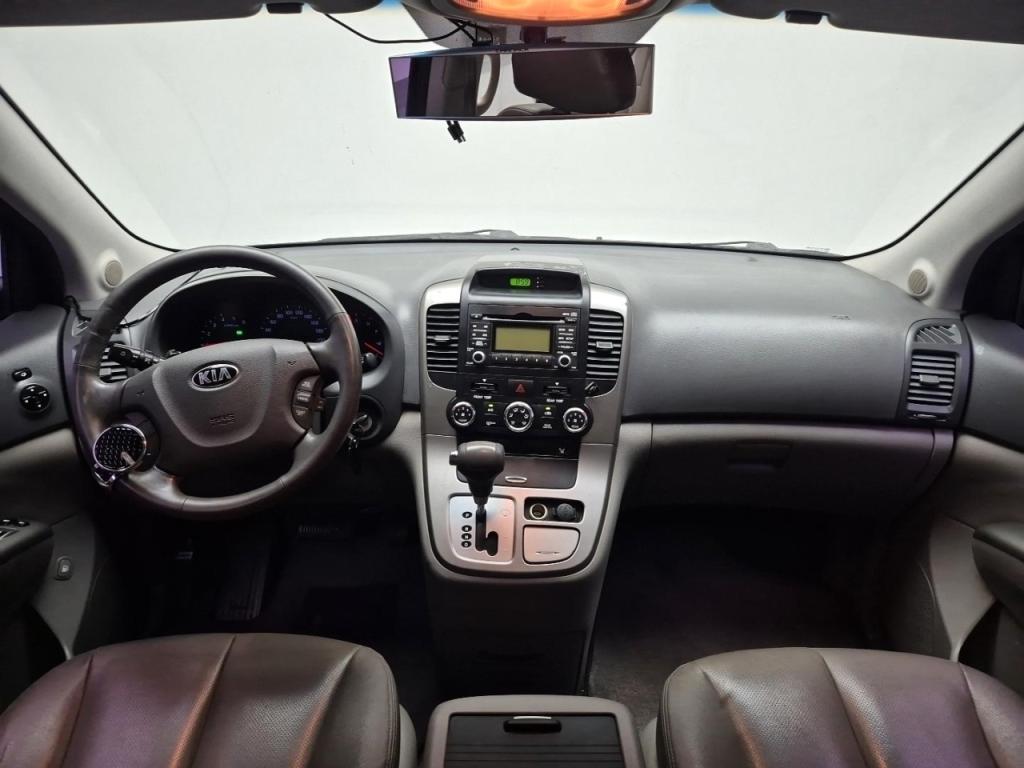 Kia Carnival R GLX Premium Type R2.2 E-VGT 8