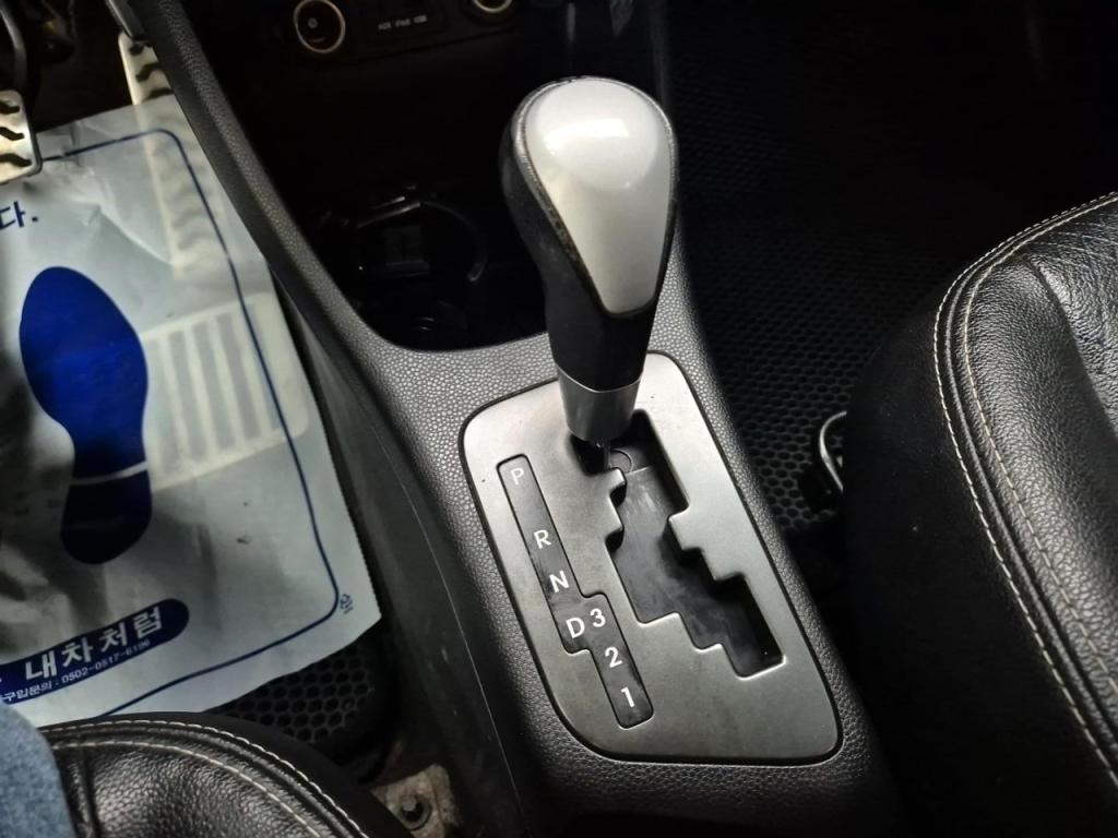 Kia Morning Luxury 1.0 Gasoline 9