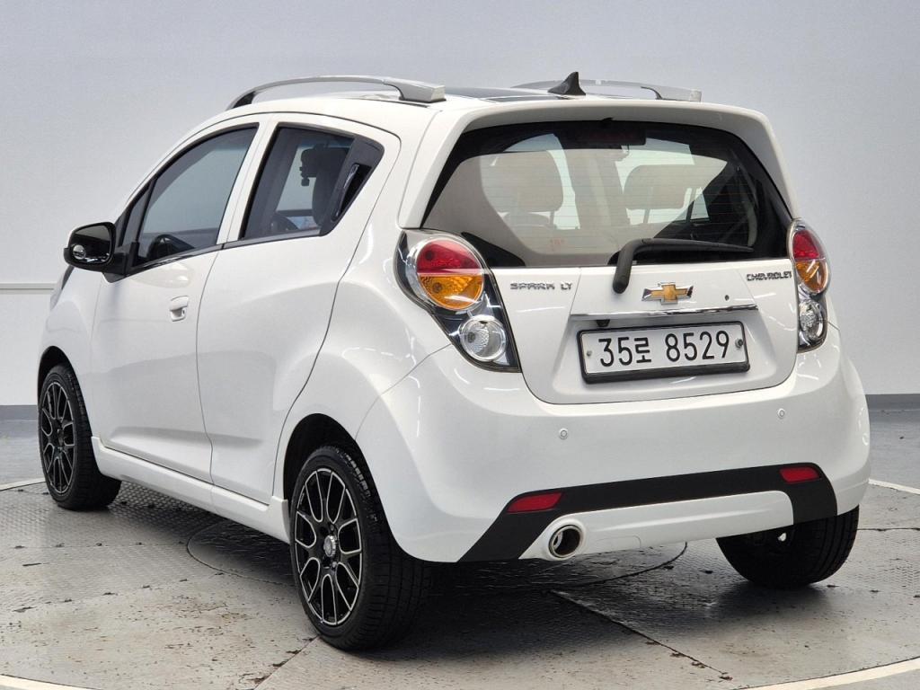 Chevrolet Spark Life Gasoline 3