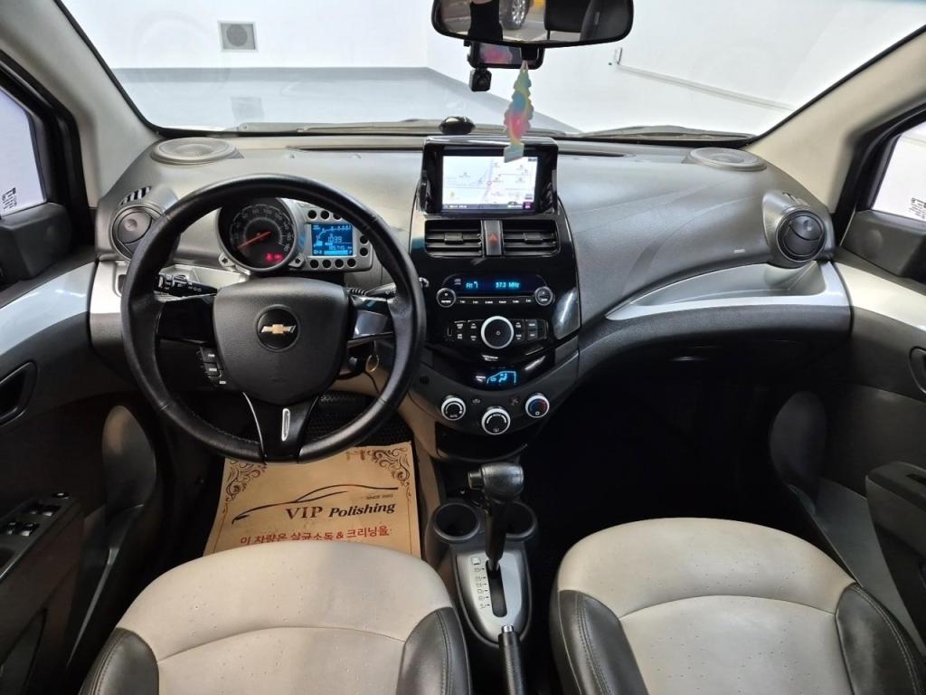 Chevrolet Spark Life Gasoline 8