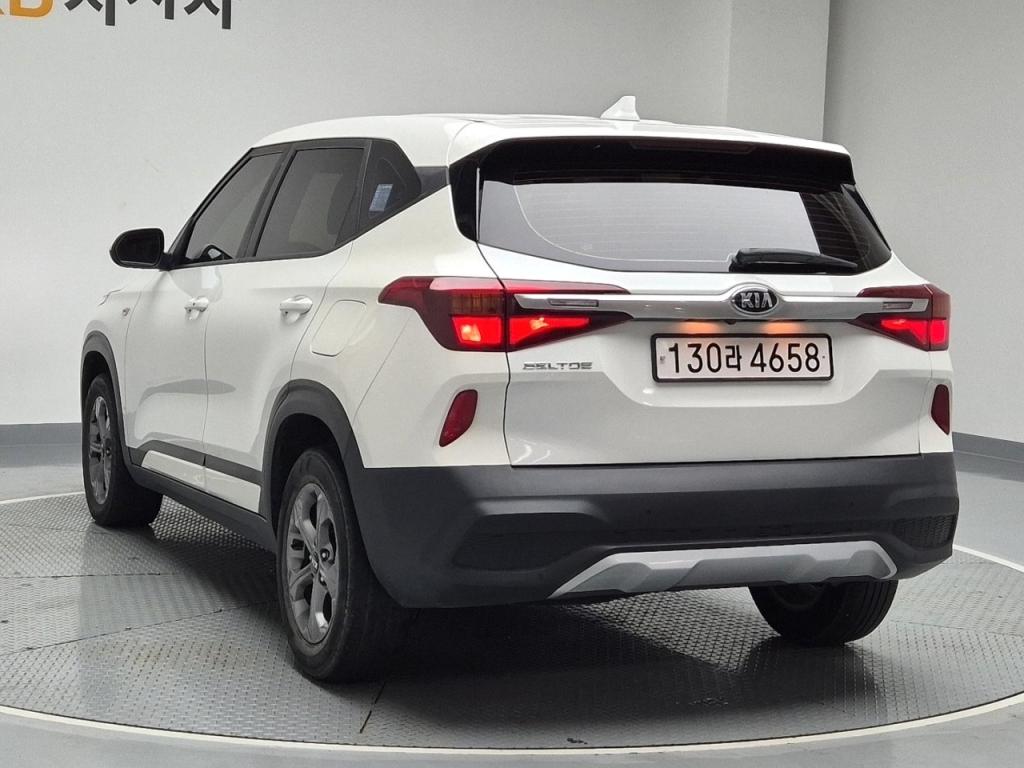 Kia Seltos Trendy 1.6 Diesel 3