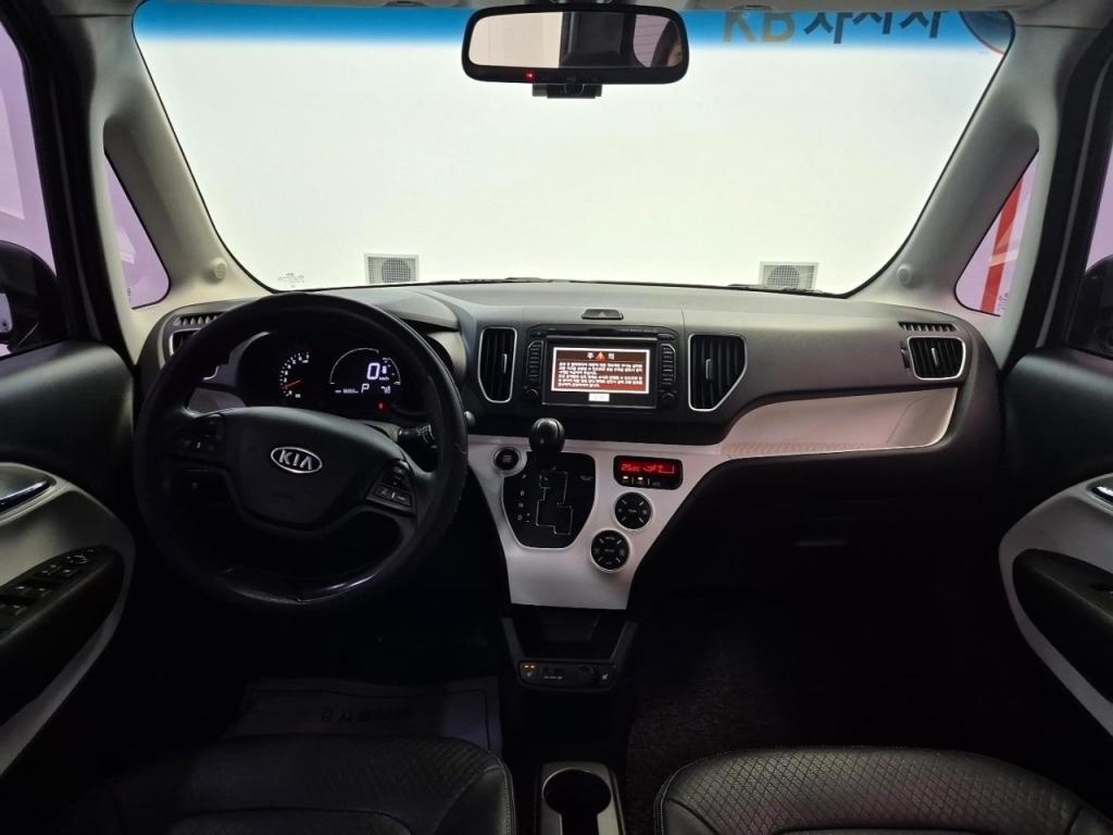 Kia Ray Prestige 1.0 Gasoline 8