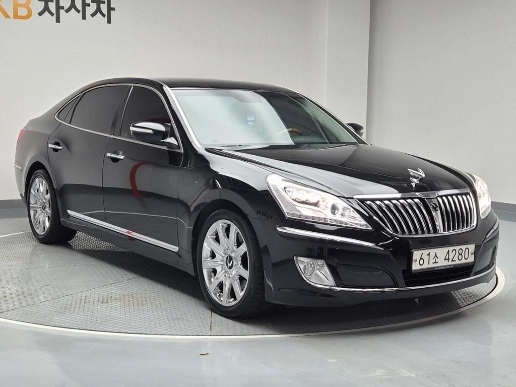 HYUNDAI Ecuus (New Model) VS500