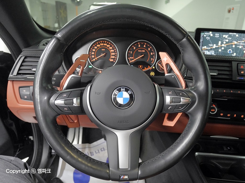 BMW 4 Series (1st Generation) Convertible 428i