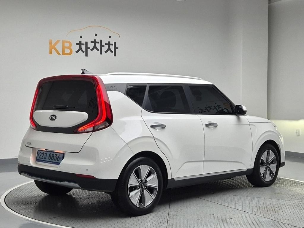Kia Soul Booster EV Noblesse EV 4