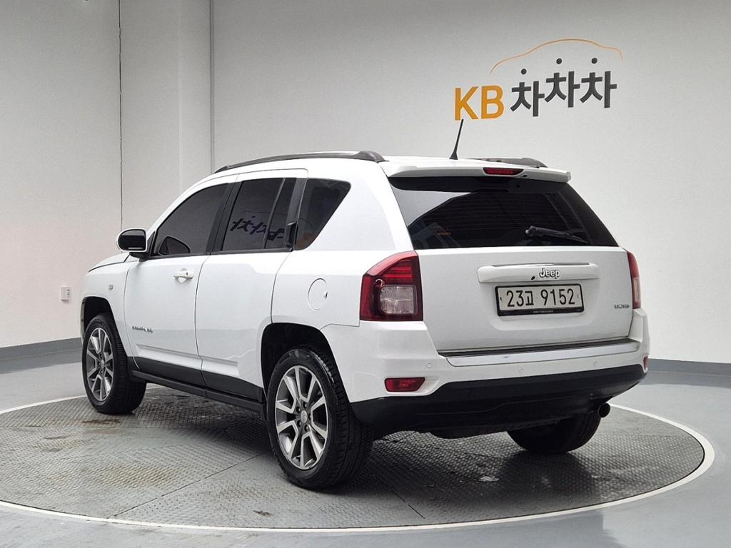 Jeep Compass Limited 2.4 3