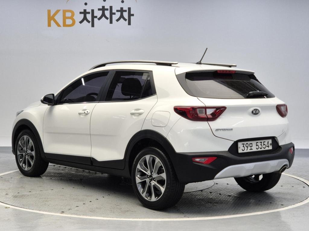 Kia Stonic Trendy Kappa 1.4 MPI 3