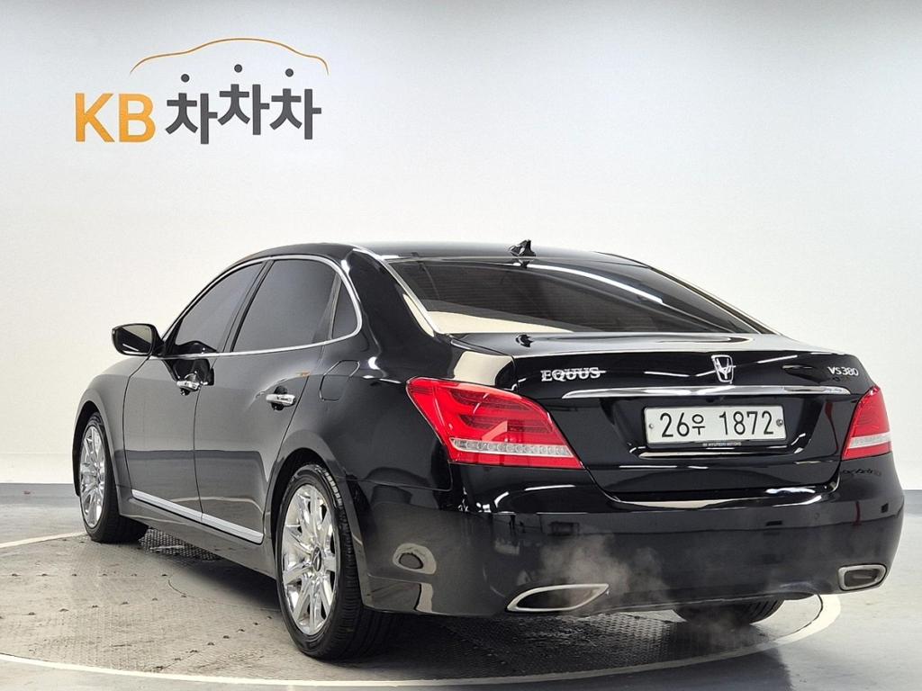 HYUNDAI Ecuus (New Model) VS380