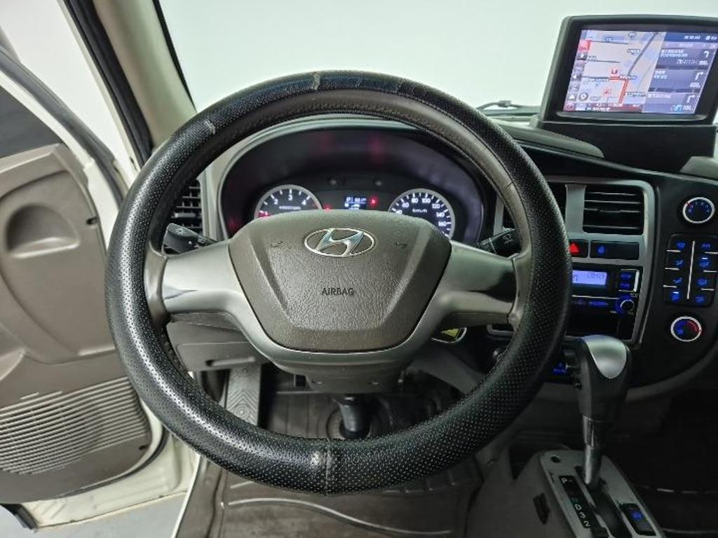 Hyundai Porter II Long Wheelbase Smart Long Wheelbase Super Cab 9