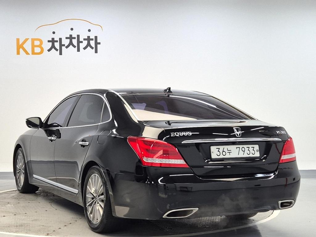 HYUNDAI Ecuus (New Model) VS380