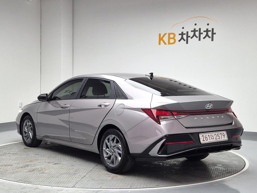 Hyundai Avante Hybrid CN7 Modern 1.6 HEV 3