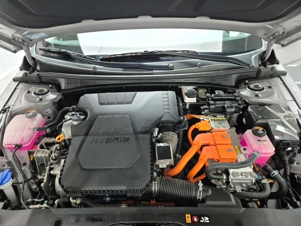 Hyundai Avante Hybrid CN7 Modern 1.6 HEV 6