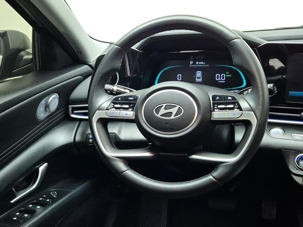 Hyundai Avante Hybrid CN7 Modern 1.6 HEV 10