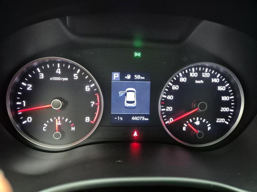 Kia Stonic Trendy Kappa 1.4 MPI 7