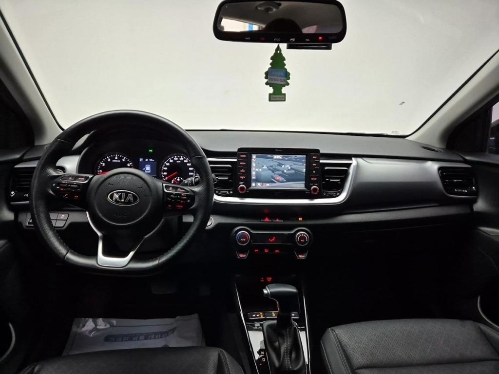 Kia Stonic Trendy Kappa 1.4 MPI 8