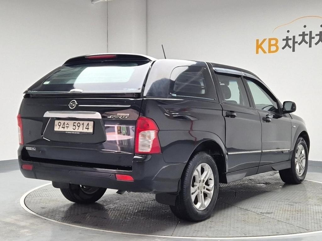 KG Mobility Korando 2012 photo 3