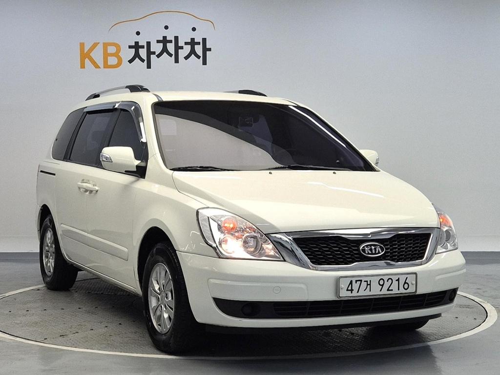 Kia Carnival R GX Premium Type R2.2 E-VGT 5