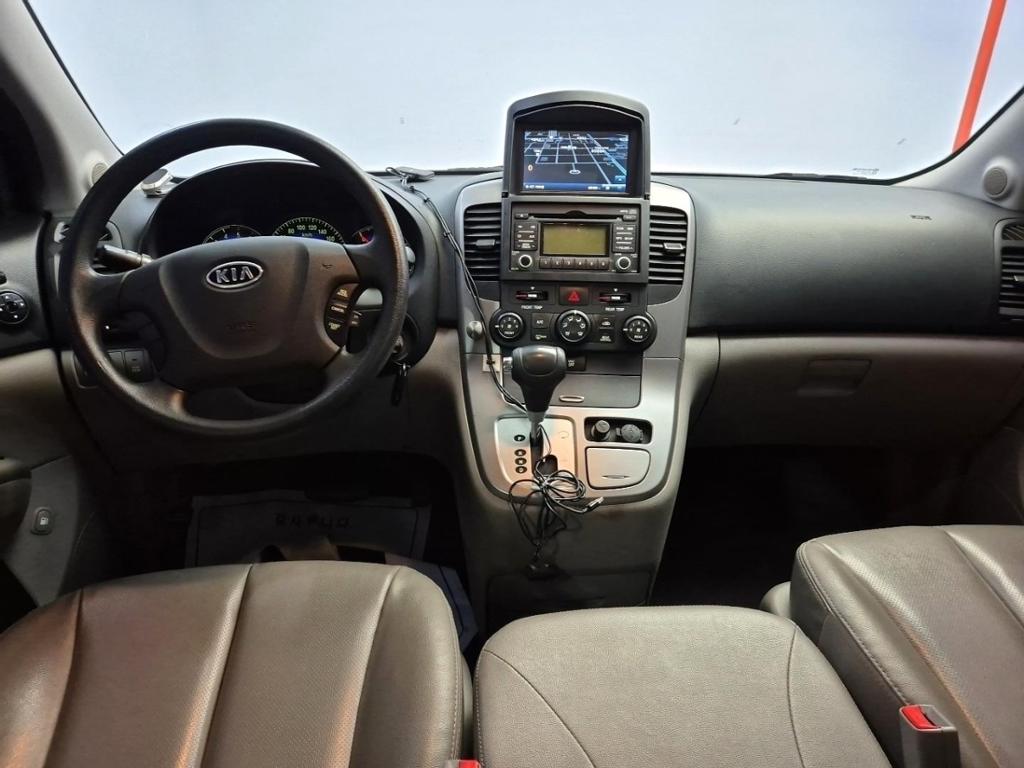 Kia Carnival R GX Premium Type R2.2 E-VGT 8