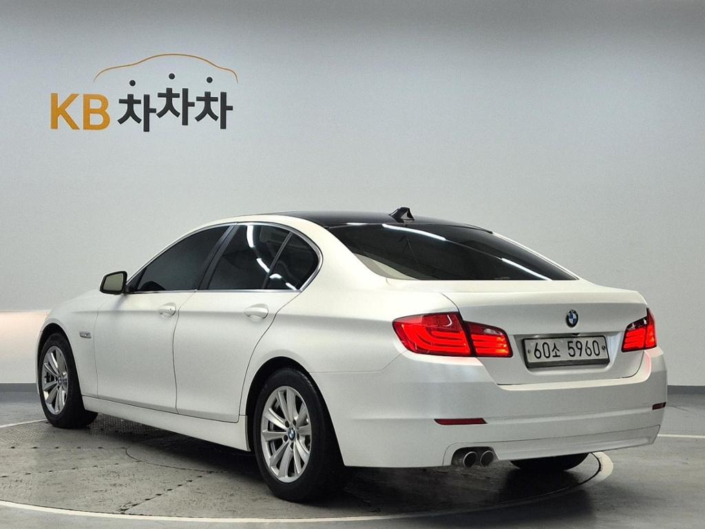 BMW 5 Series 525d xDrive 3