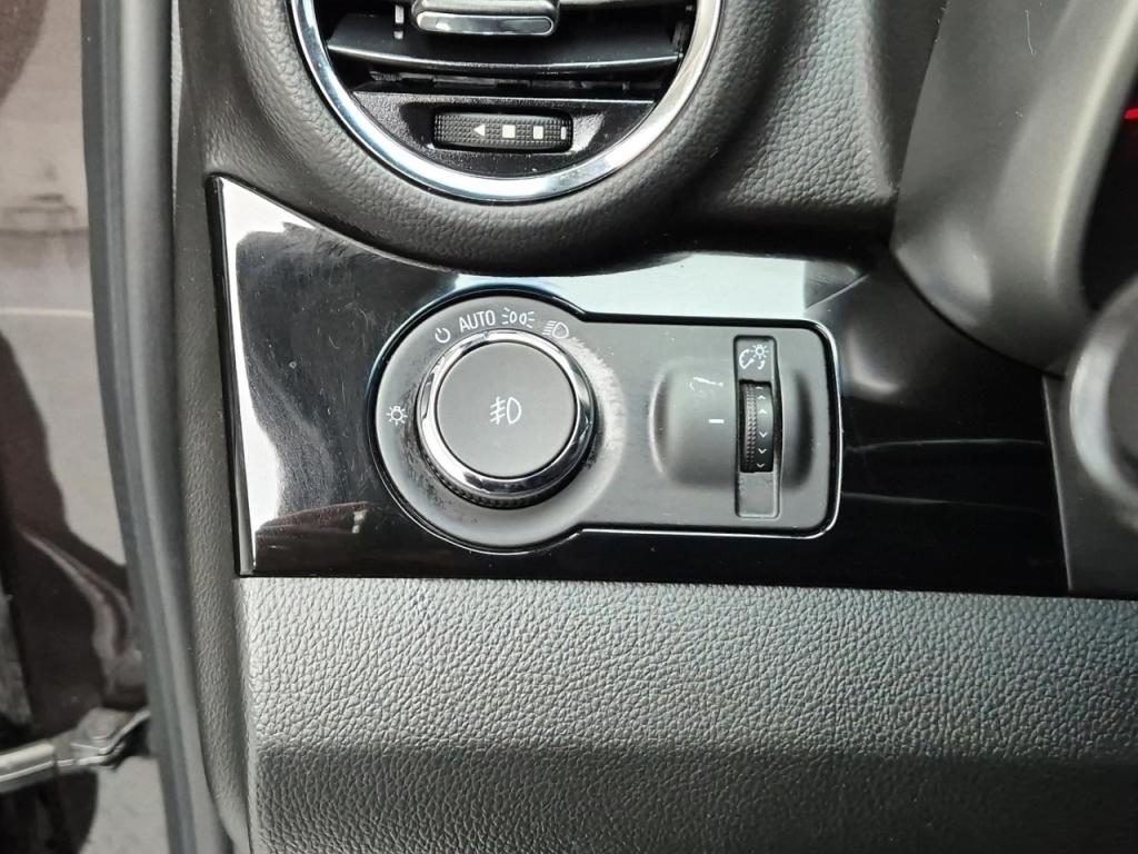 Chevrolet Korea Orlando All LT Premium 2.0 LPGi - фото 14