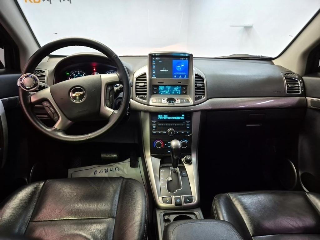 Chevrolet Captiva LT 2.0 Diesel 2WD 8