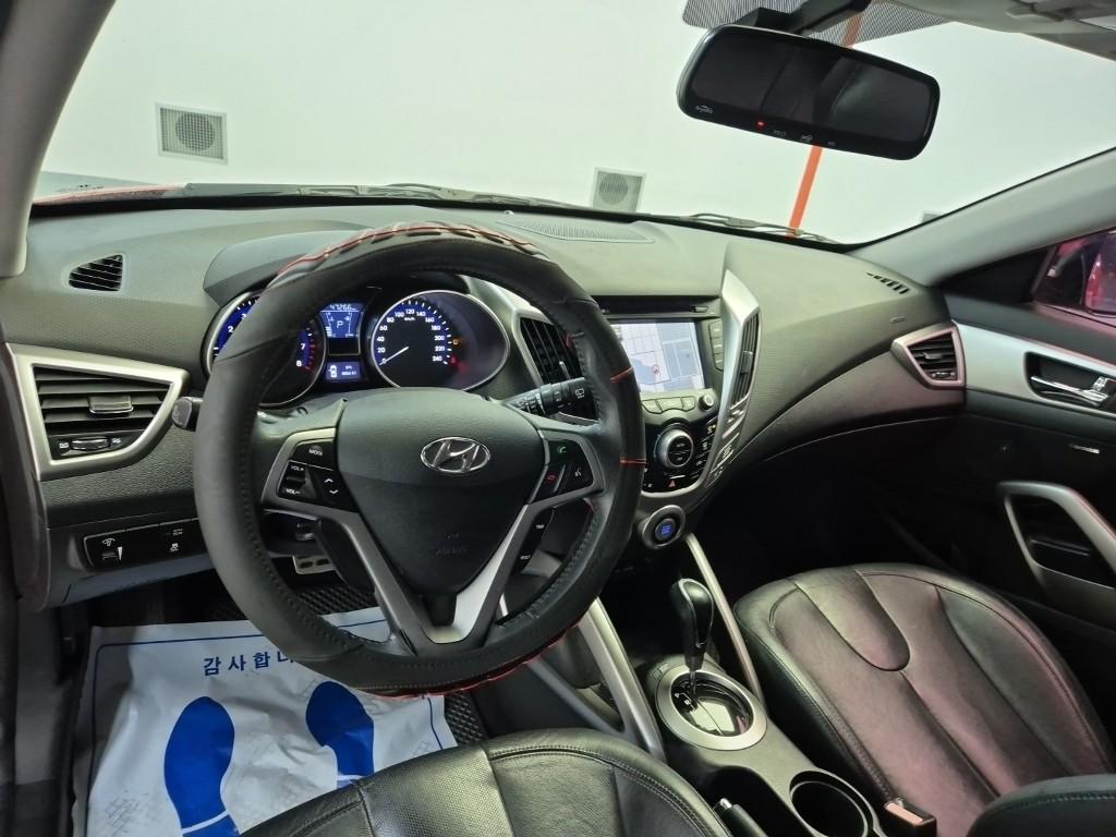 Hyundai Veloster Extreme 1.6 GDI 8