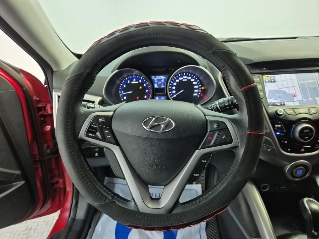 Hyundai Veloster Extreme 1.6 GDI 10