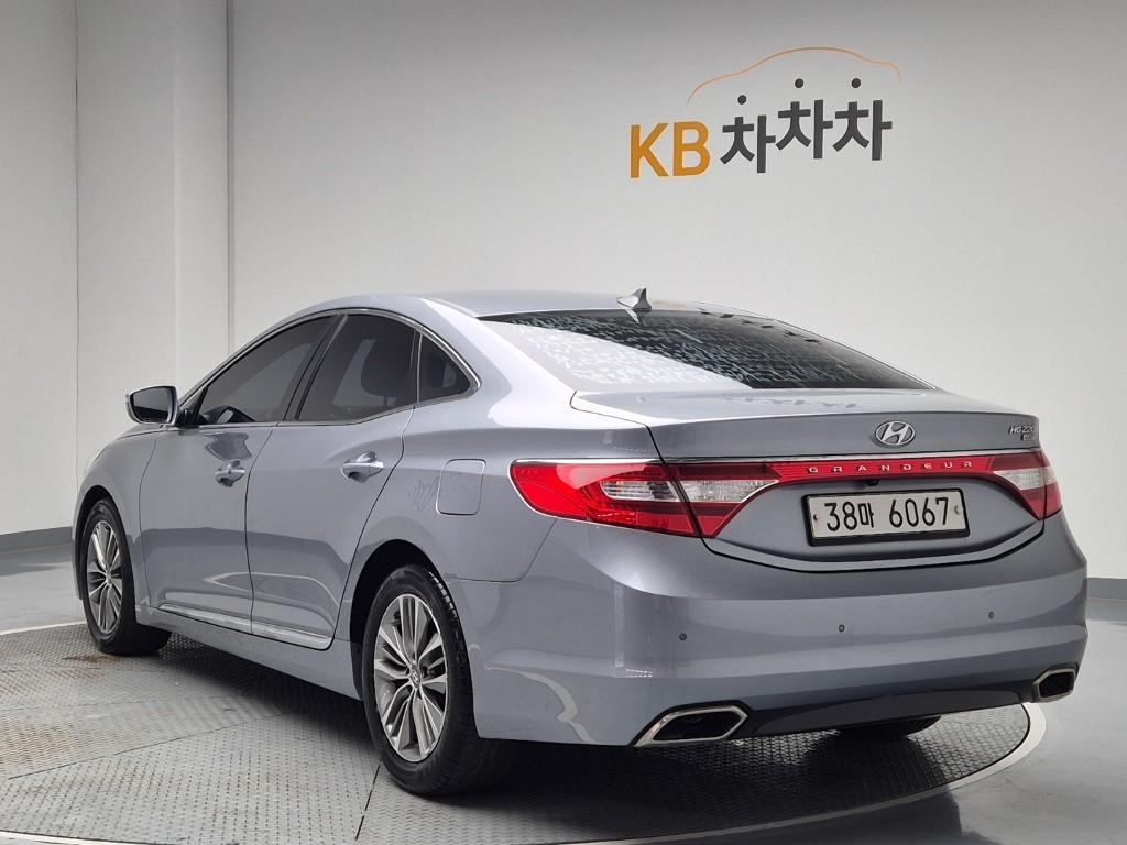 Hyundai Grandeur HG Modern HG 220 3