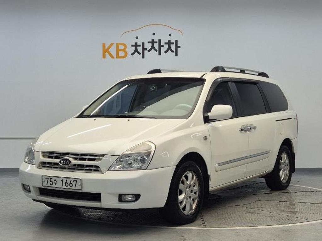 Kia Carnival Grand GLX Base Type LPI 2