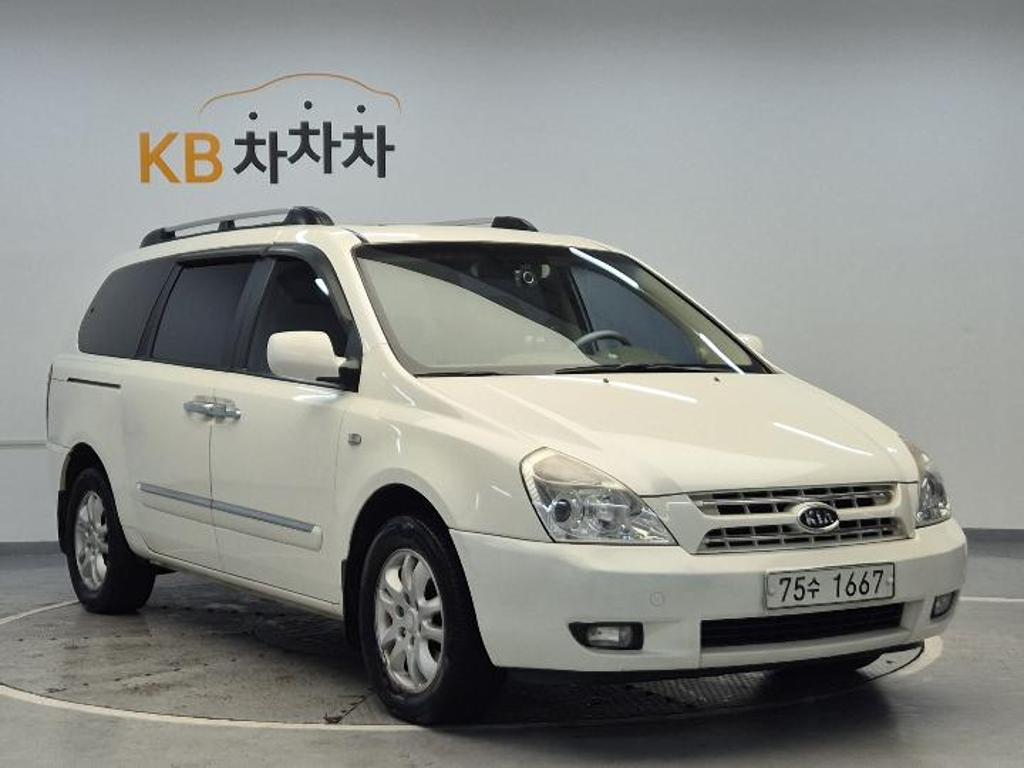 Kia Carnival Grand GLX Base Type LPI 5
