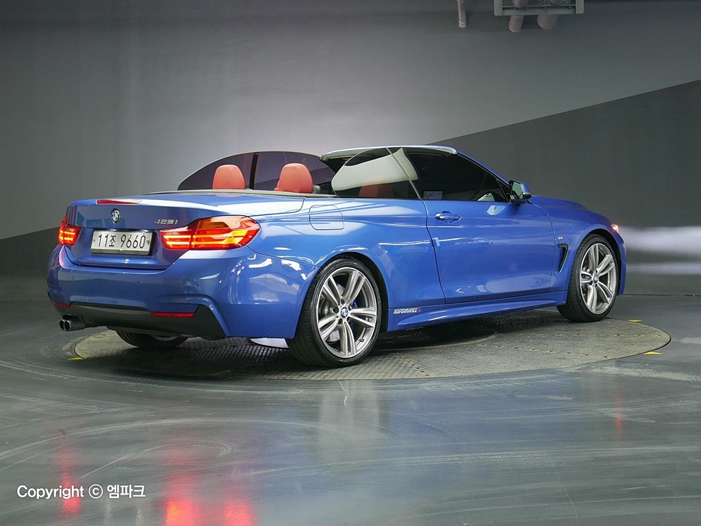 BMW 4 Series M Sport Pack 428i Convertible 5