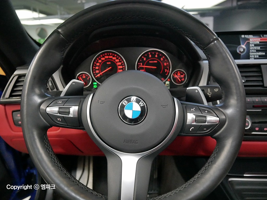 BMW 4 Series M Sport Pack 428i Convertible 9