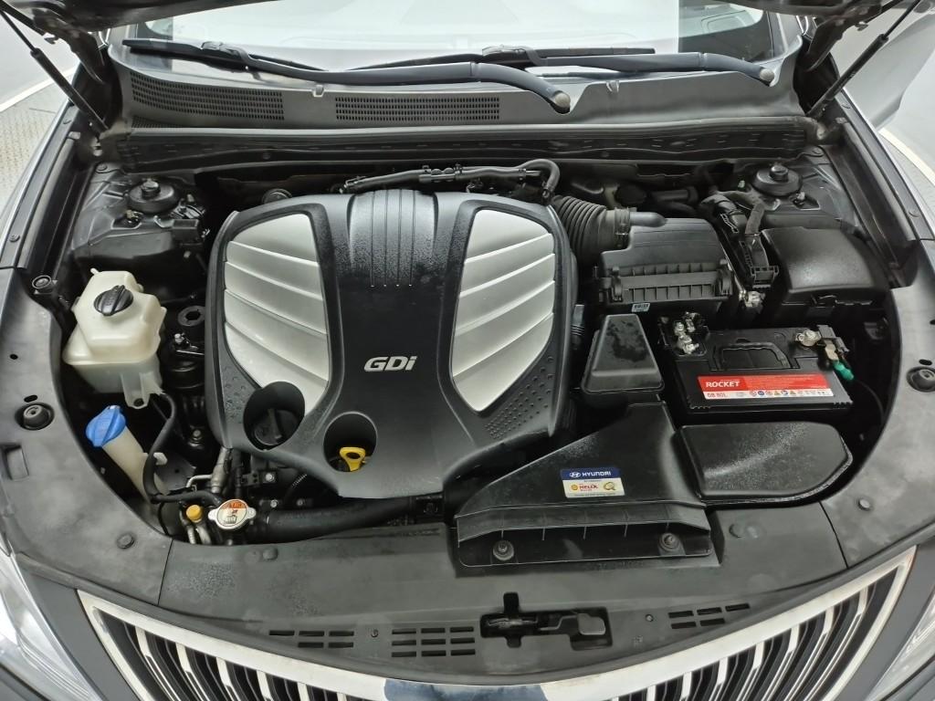 Hyundai Grandeur HG Premium HG 300 6