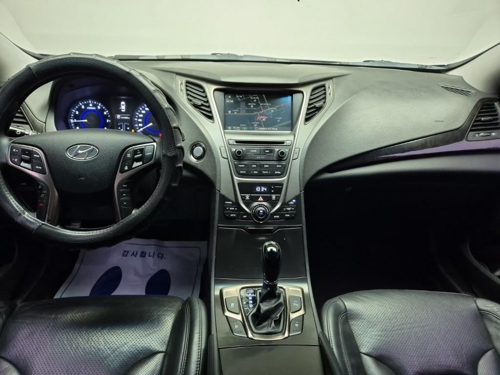 Hyundai Grandeur HG Premium HG 300 8