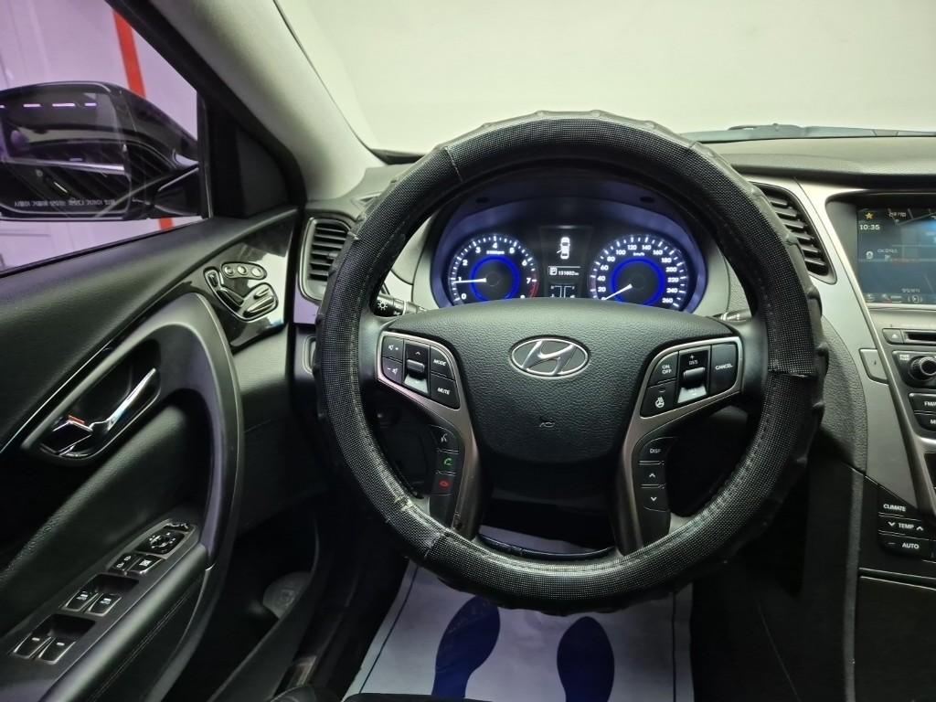 Hyundai Grandeur HG Premium HG 300 10