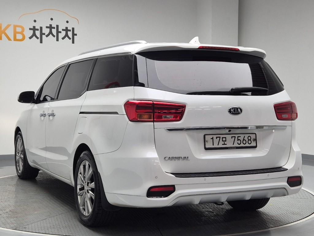 Kia Carnival Noblesse Special Lambda Ⅱ 3.3 GDI 3
