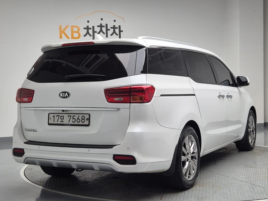 Kia Carnival Noblesse Special Lambda Ⅱ 3.3 GDI 4